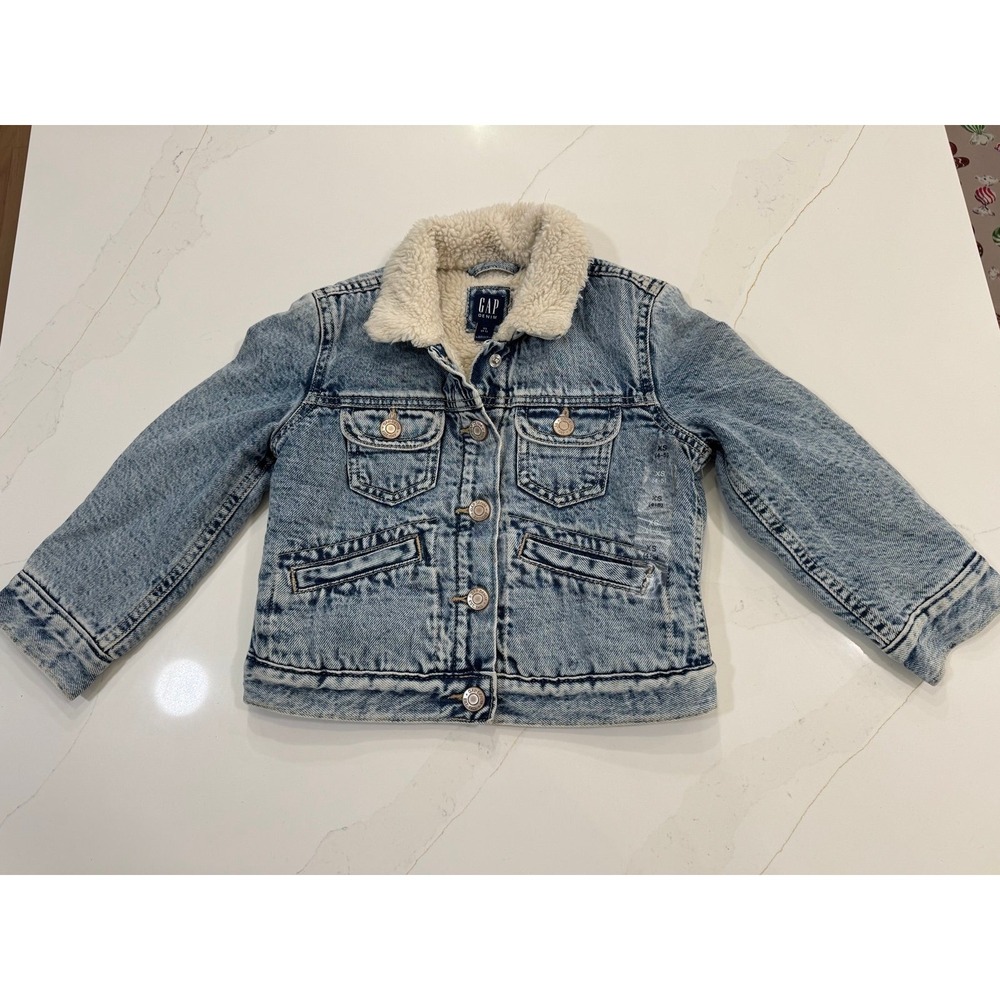 Gap denim‎ jacket size XS 4-5